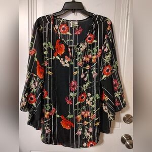 Chic Black Floral Blouse with Flared Sleeves